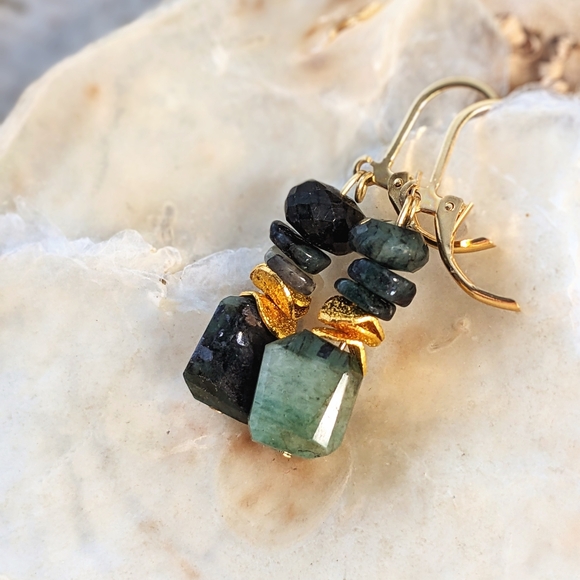 Natural and Genuine Green Emerald Nuggets In Drop Down Earrings - Picture 4 of 5